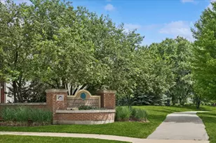 369 Abington Woods Dr, Aurora, IL 60502 - Photo 25