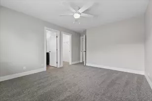 369 Abington Woods Dr, Aurora, IL 60502 - Photo 13
