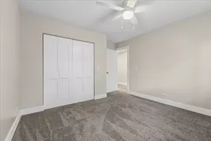 369 Abington Woods Dr, Aurora, IL 60502 - Photo 21
