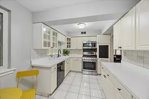 1260 Portsmouth Ave, Westchester, IL 60154 - Photo 13