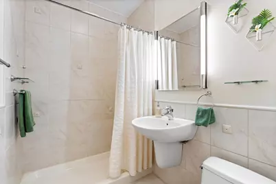 1916 W Irving Park Road, Chicago, IL 60613 - Photo 17