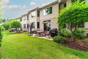 695 E Nerge Rd, Roselle, IL 60172 - Photo 39