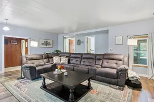 33834 Hillcrest Dr, Burlington, WI 53105 - Photo 9