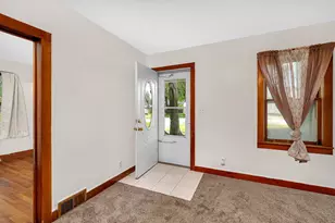 220 S Marguerite St, Coal City, IL 60416 - Photo 5