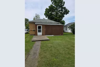 214 W 3rd Street, Brocton, IL 61917 - Photo 3