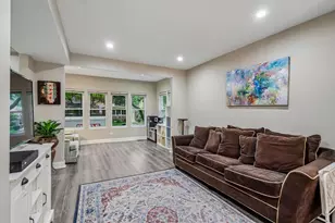 743 S Lombard Ave, Oak Park, IL 60304 - Photo 7