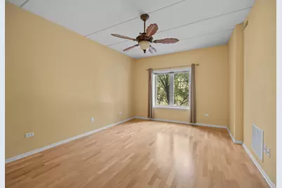 819 Graceland Avenue #204, Des Plaines, IL 60016 - Photo 13