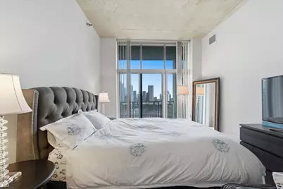 700 N Larrabee Street #1013, Chicago, IL 60654 - Photo 5