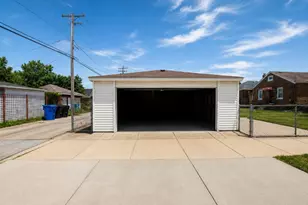 9801 S Drexel Ave, Chicago, IL 60628 - Photo 5