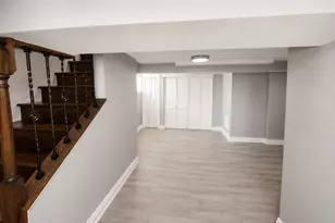 9801 S Drexel Ave, Chicago, IL 60628 - Photo 17