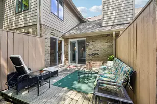 7912 S Garfield Ave, Burr Ridge, IL 60527 - Photo 19