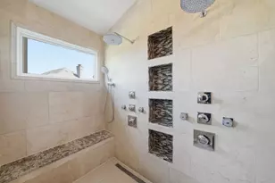 313 Trinity Ln, Oak Brook, IL 60523 - Photo 27