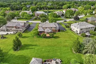 313 Trinity Ln, Oak Brook, IL 60523 - Photo 57
