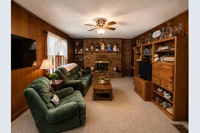 27712 W 17th Street Road, Centralia, IL 62801 - Photo 3