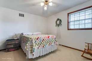 325 Twilight Dr, Morris, IL 60450 - Photo 19