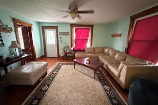 501 N Marion Ave, Salem, IL 62881 - Photo 11