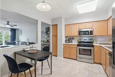 5055 Madison Street #402, Skokie, IL 60077 - Photo 7