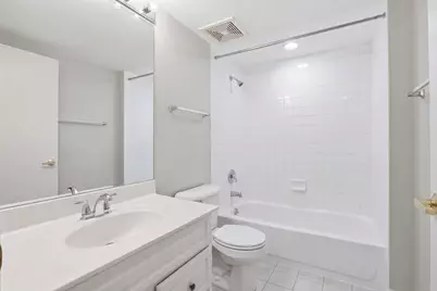 5055 Madison Street #402, Skokie, IL 60077 - Photo 15