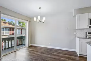 111 Lindenwood Ct, Vernon Hills, IL 60061 - Photo 13