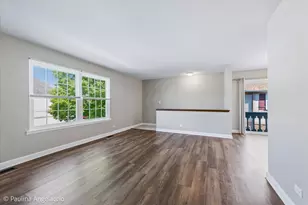 111 Lindenwood Ct, Vernon Hills, IL 60061 - Photo 7
