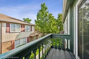 111 Lindenwood Ct, Vernon Hills, IL 60061 - Photo 21