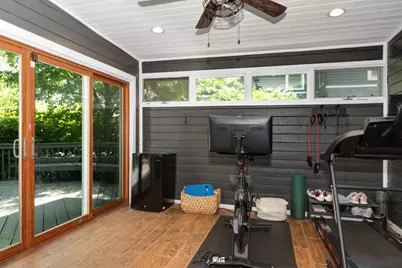 5623 N Newcastle Avenue, Chicago, IL 60631 - Photo 17