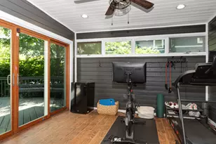 5623 N Newcastle Ave, Chicago, IL 60631 - Photo 17