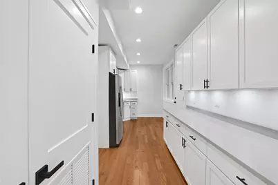 1055 W Pratt Boulevard #2A, Chicago, IL 60626 - Photo 11