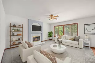476 Topaz Ln, Bartlett, IL 60103 - Photo 3