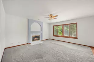 476 Topaz Ln, Bartlett, IL 60103 - Photo 9
