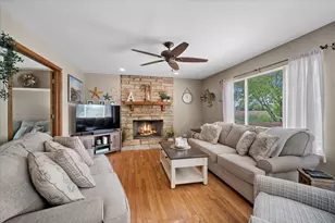 1113 Annandale Dr, Elgin, IL 60123 - Photo 5