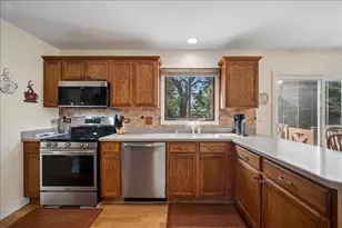 504 Carriage Hill Rd, Island Lake, IL 60042 - Photo 9
