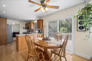 504 Carriage Hill Rd, Island Lake, IL 60042 - Photo 11