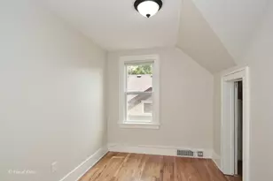 93 Elmhurst St, Crystal Lake, IL 60014 - Photo 11
