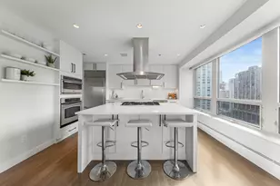 800 N Michigan Ave, Chicago, IL 60611 - Photo 13