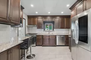 8233 Austin Ave, Morton Grove, IL 60053 - Photo 5