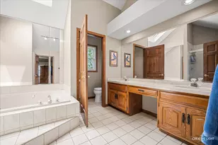1N211 Coventry Dr, Carol Stream, IL 60188 - Photo 27