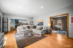 1N211 Coventry Dr, Carol Stream, IL 60188 - Photo 9