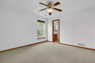 705 Erin Dr, Champaign, IL 61822 - Photo 19