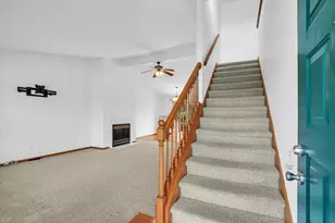 705 Erin Dr, Champaign, IL 61822 - Photo 5
