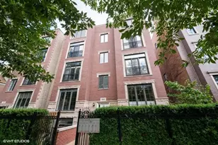 1365 N Mohawk St, Chicago, IL 60610 - Photo 1