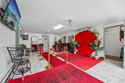 15 S East Avenue, Aurora, IL 60505 - Photo 3