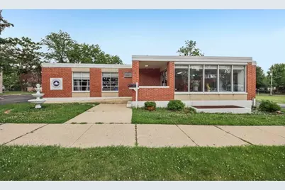 15 S East Avenue, Aurora, IL 60505 - Photo 1