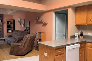 2907 Golf Rd, Joliet, IL 60432 - Photo 7