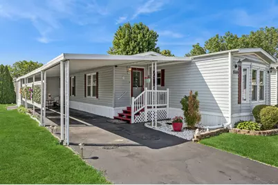 818 Oakbrook Drive, Crystal Lake, IL 60014 - Photo 1