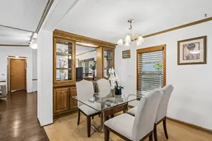 818 Oakbrook Dr, Crystal Lake, IL 60014 - Photo 7