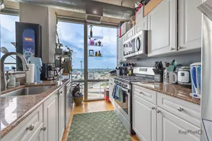 700 W Van Buren St, Chicago, IL 60607 - Photo 7