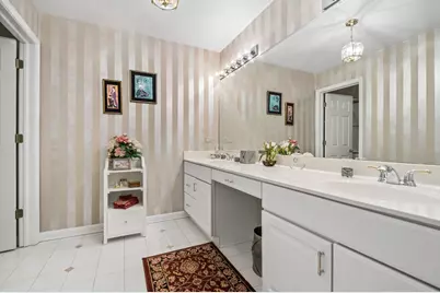 6735 N Cicero Avenue, Lincolnwood, IL 60712 - Photo 17