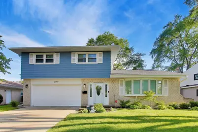 2003 E Lillian Lane, Arlington Heights, IL 60004 - Photo 1