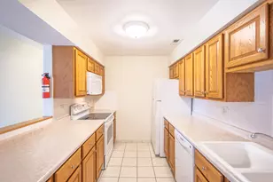 1420 Stonebridge Cir, Wheaton, IL 60189 - Photo 3